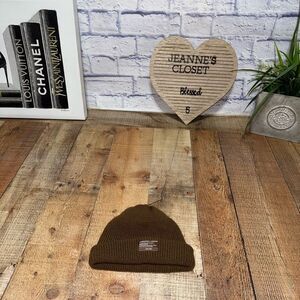 Undercontrol
BEANIE / MONK FIT / BROWN